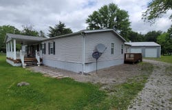 3614 S Hotze Road, Salem, IL 62881