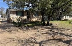 404 S Cougar Ave, Cedar Park, TX 78613