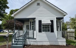 1422 Stanton, Bay City, MI 48708