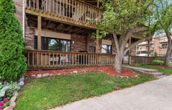 875 S Pontiac Trail, Walled Lake, MI 48390