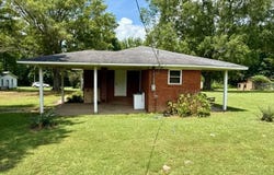 305 CR 8200, Rienzi, MS 38865
