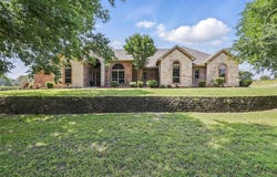 104 E Hidden Meadow Court, Cresson, TX 76035