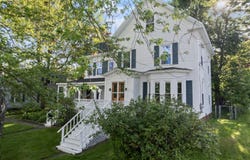 11 Center Street, Richmond, ME 04357
