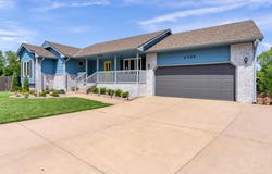 4566 Westlake Ct, Bel Aire, KS 67220
