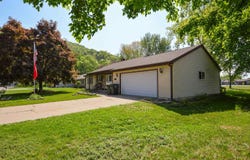 1202 E Iowa Street, Prairie Du Chien, WI 53821