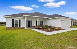 9211 Salter Rd, Pace, FL 32571