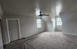 2 FRASER ROAD, BLACKWOOD, NJ 08012