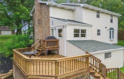 44 Stonehenge Dr, South Strabane, PA 15301