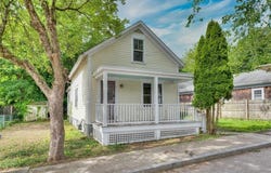 15 Greene Street, Warren, RI 02885