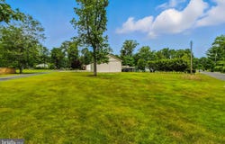 1140 ARBUTUS AVENUE, WILLIAMSTOWN, NJ 08094