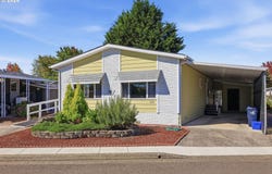 1199 N Terry St, Eugene, OR 97402