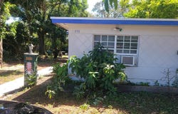 898 NE 39th St, Oakland Park, FL 33334