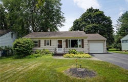 29 Country Lane, Penfield, NY 14526