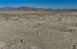 738 Lincoln (NEAR) Road, Lucerne Valley, CA 92356