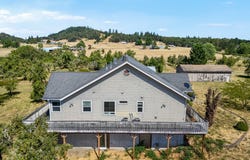 360 CAPITAL LN, Roseburg, OR 97471