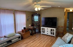 4 Birch St, Hudson, NY 12534