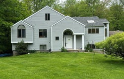 54 Stonewall Farm Road, Mahopac, NY 10541