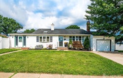 7 Caroline Place, Colonia, NJ 07067