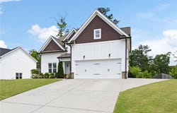 12 Bridgestone Way SE, Cartersville, GA 30120