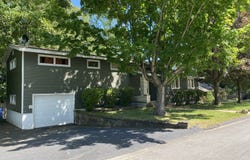 8 Commodore Street, Norwich, CT 06360