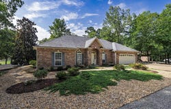 107 Lindura Way, Hot Springs Village, AR 71909