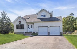 12 Skylark Drive, Jackson, NJ 08527