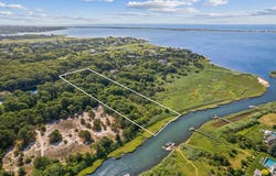 27 JAGGER LN, Westhampton, NY 11977