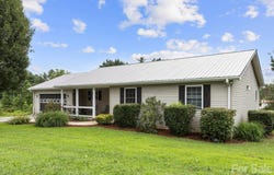 11 Cathy Court, Hendersonville, NC 28792