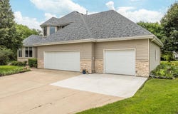 65 Granite Court, Mason City, IA 50401