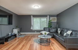 370 Echo Lane, Aurora, IL 60504