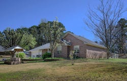 908 Orchard Avenue, Mena, AR 71953