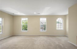 8010 Hinsdale Ln, South Fayette, PA 15057