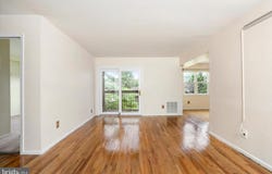 1824 OLD STONE MILL, EAST WINDSOR, NJ 08512