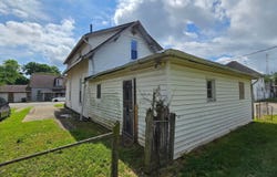 310 S Pleasant Street, Edinburgh, IN 46124-1357