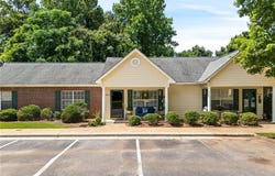 500 WAVERLY PLACE, OPELIKA, AL 36801