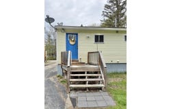 5 Boulder Avenue, Paris, ME 04281