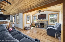 16 Robin Road, Copake, NY 12521