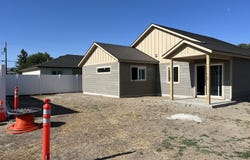630 Crafton LN, Stanfield, OR 97875