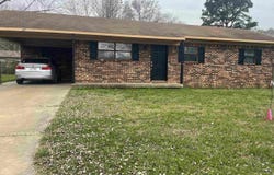 617 N 35th, Ozark, AR 72949