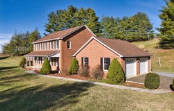 195 SHOWALTER Road NW, Willis, VA 24380