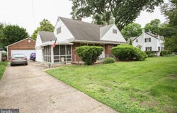 702 CEDAR STREET, RIVERTON, NJ 08077