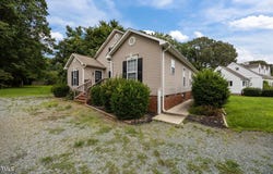 622/624 S Williamson Avenue, Elon, NC 27244