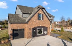 4042 Spring Meadows Drive, Sterling Heights, MI 48314