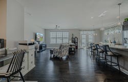 211 N Sunset Lane, Addison, IL 60101