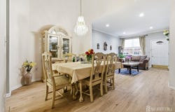 4 Reins Court, Franklin Twsp, NJ 08873