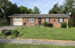 317 Berkley Court, Radcliff, KY 40160