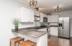 150 S Prairie View Drive unit: 601, West Des Moines, IA 50266
