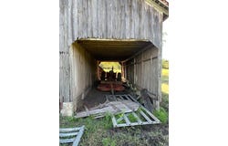 672 County Road 372, Shiner, TX 77984
