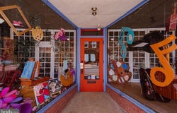 38 S 3RD STREET, OXFORD, PA 19363