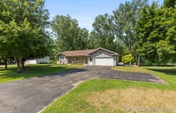 10761 Alpine Avenue NW, Sparta, MI 49345